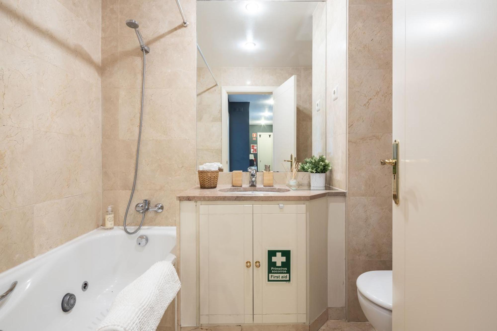Relax Pool - Free Parking Garage Appartement Lissabon